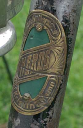 Heros frontpl&aring;t